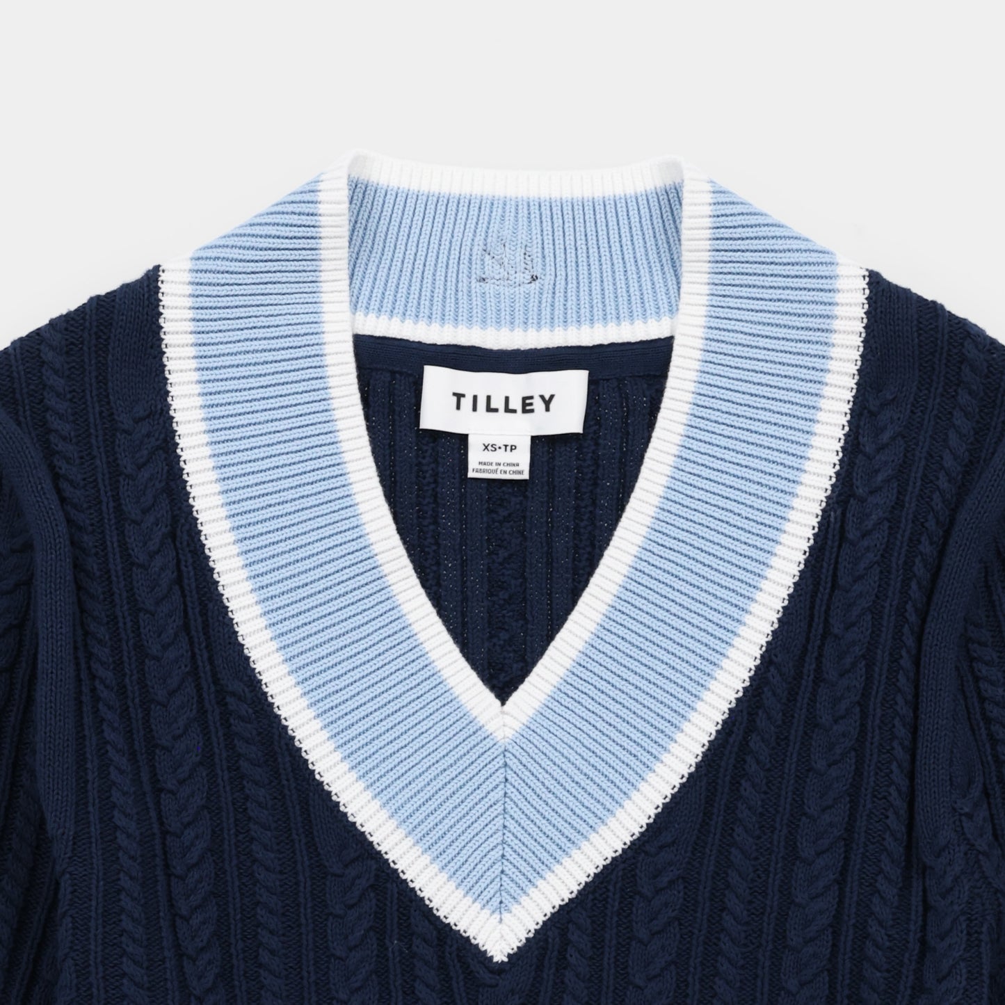 Womens V Neck Cable Sweater - Navy/White